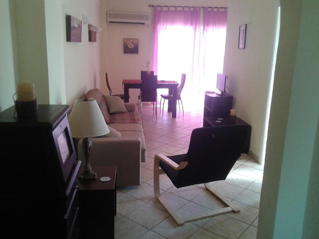 Foivos Seaside Apartments Ájosz Jeórjosz Szoba fotó