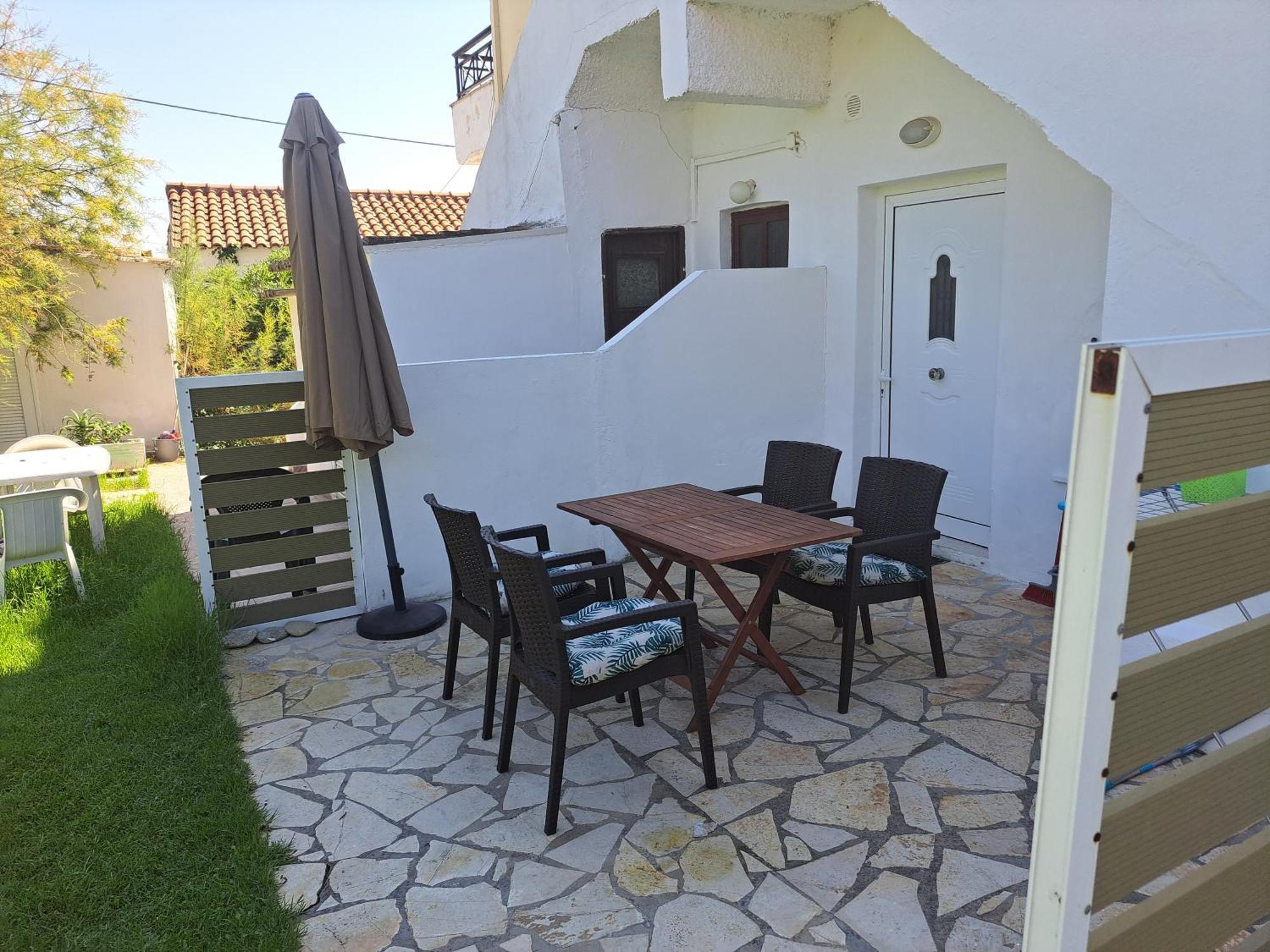 Foivos Seaside Apartments Ájosz Jeórjosz Kültér fotó
