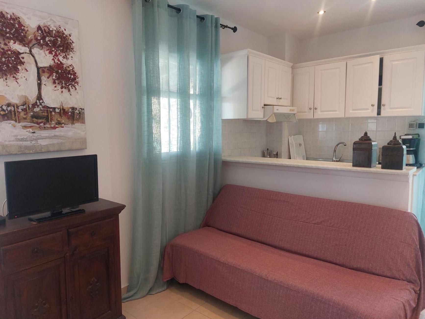 Foivos Seaside Apartments Ájosz Jeórjosz Kültér fotó